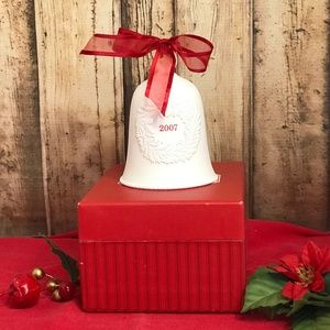Hallmark White Porcelain Christmas Bell 2007